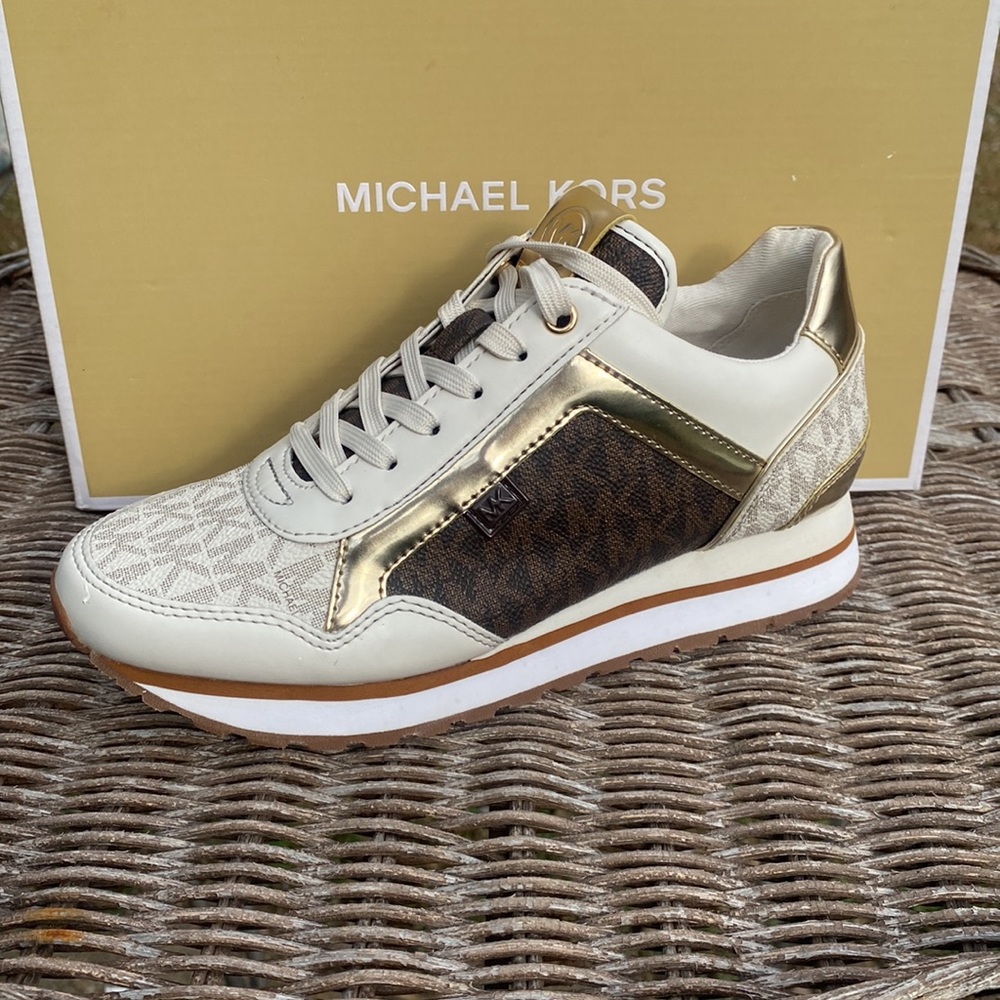Authentic Michael Kors Sneakers - Picture 2 of 9
